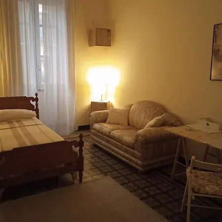 Bed & Breakfast Nowhere *