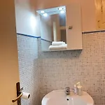 Nowhere Bed & Breakfast 3*